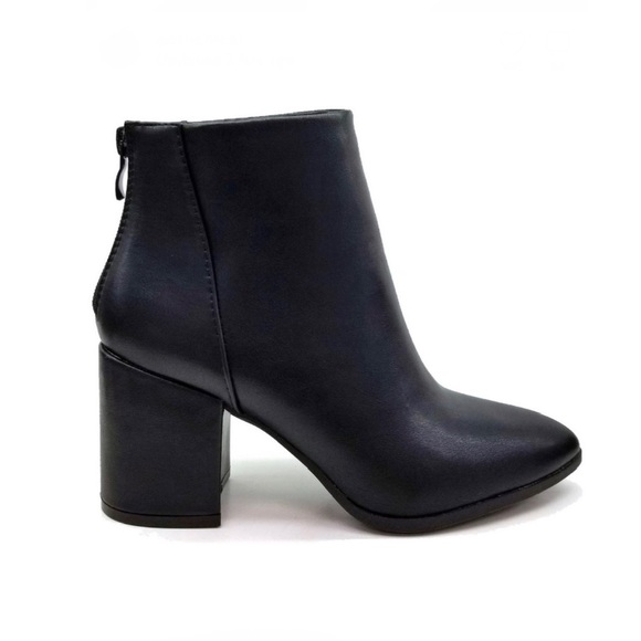 Black Low Chunky Block Heel Ankle Booties - Picture 9 of 11